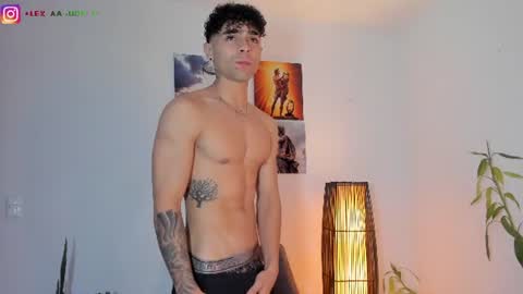 Snapshot of alex_zt7 chatting on 06-17-26, 06:09 x online show from 06-17-26, 06:09
