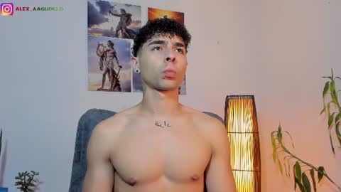 Snapshot of alex_zt7 chatting on 06-24-26, 02:05 x online show from 06-24-26, 02:05