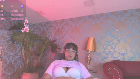 Snapshot of alexa_cruz__ chatting on 04-24-26, 11:45 Alexa online show from 04-24-26, 11:45