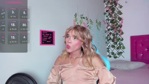 Dani online show from 12-23-24, 10:42