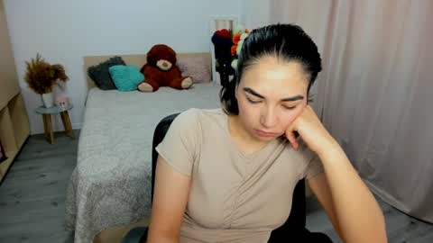 Snapshot of alexa_dolly chatting on 06-11-26, 08:12 Alexa online show from 06-11-26, 08:12