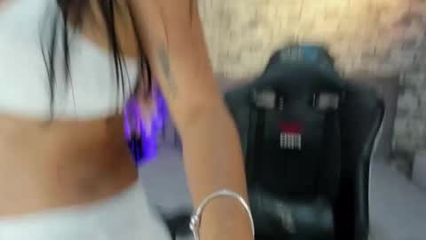 alexa_foxx27 online show from 02-04-25, 07:22