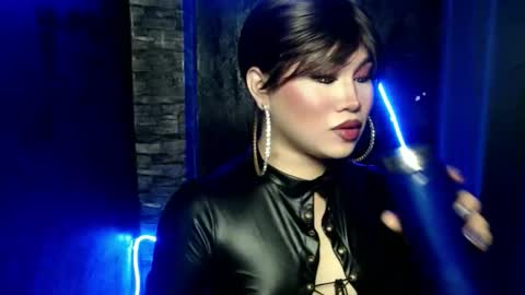 alexa_hansung online show from 10-24-25, 08:44