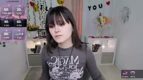 Snapshot of alexa_lexi chatting on 02-21-26, 10:49 alexa_lexi online show from 02-21-26, 10:49