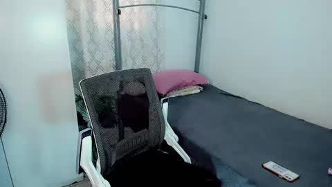 ALEXA    -    DONT FORGET TO FOLLOW AND RATE ME THUMBS UP online show from 01-06-25, 04:47