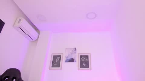 Snapshot of alexa_millers_ chatting on 02-25-25, 08:03 Alexa Millers online show from 02-25-25, 08:03