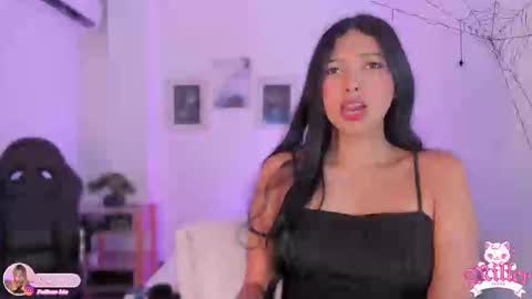 Snapshot of alexa_millers_ chatting on 11-01-25, 04:03 Alexa Millers online show from 11-01-25, 04:03