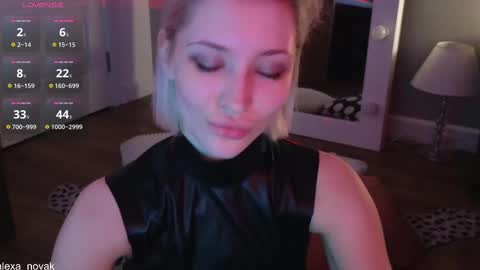 Snapshot of alexa_novak chatting on 03-10-25, 05:22 Alexa online show from 03-10-25, 05:22