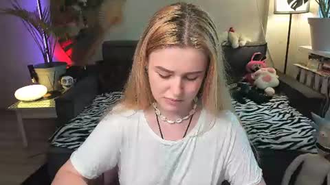 Snapshot of alexa_pirs chatting on 06-17-26, 04:08 alexa_pirs online show from 06-17-26, 04:08