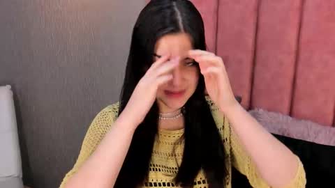 Alexa Thaylor online show from 11-12-25, 01:33