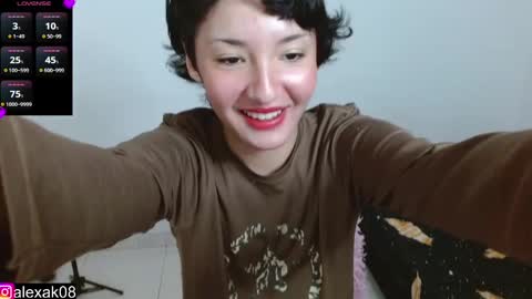 Snapshot of alexaa08 chatting on 12-17-24, 10:12 Alexandra 3 online show from 12-17-24, 10:12