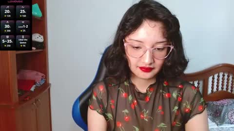 Snapshot of alexaa08 chatting on 10-21-25, 01:56 Alexandra 3 online show from 10-21-25, 01:56