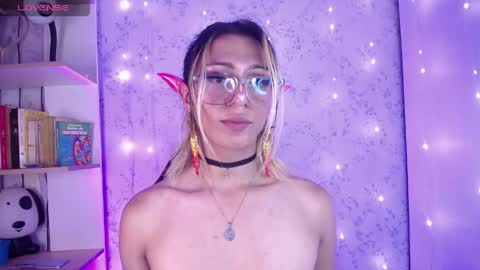 alexaavandercloude online show from 04-26-26, 01:47