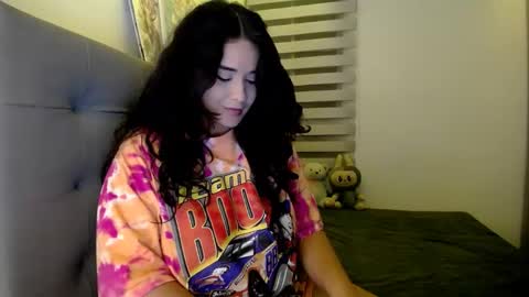 Snapshot of alexablue111 chatting on 09-30-25, 07:35 Alexa blue online show from 09-30-25, 07:35