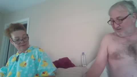 Alex online show from 12-31-24, 04:04