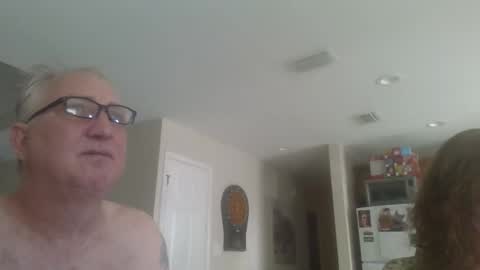 Snapshot of alexalabama chatting on 05-13-26, 01:30 Alex online show from 05-13-26, 01:30