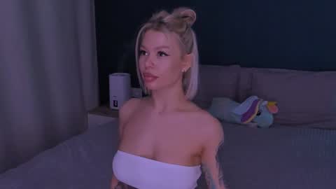 Snapshot of alexamason chatting on 01-24-25, 04:37 Alexa Mason online show from 01-24-25, 04:37