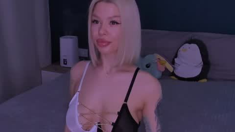 Snapshot of alexamason chatting on 01-26-25, 12:58 Alexa Mason online show from 01-26-25, 12:58