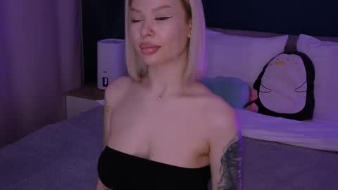 Snapshot of alexamason chatting on 02-16-25, 12:30 Alexa Mason online show from 02-16-25, 12:30