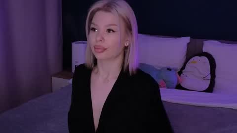 Snapshot of alexamason chatting on 02-19-25, 03:38 Alexa Mason online show from 02-19-25, 03:38