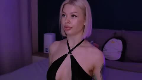 Snapshot of alexamason chatting on 02-25-25, 04:46 Alexa Mason online show from 02-25-25, 04:46