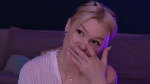 Snapshot of alexamason chatting on 03-03-25, 07:32 Alexa Mason online show from 03-03-25, 07:32