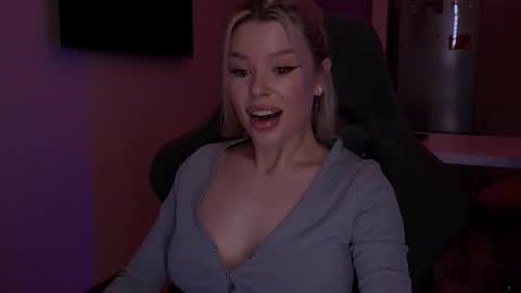 Snapshot of alexamason chatting on 02-26-26, 01:04 Alexa Mason online show from 02-26-26, 01:04