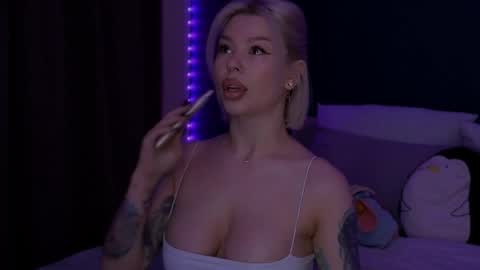 Alexa Mason online show from 04-22-26, 02:14