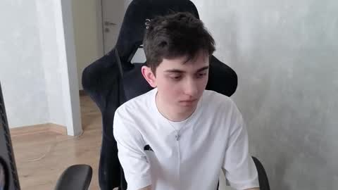 Alexander online show from 04-05-26, 08:33