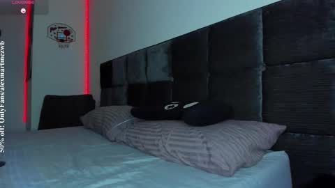 Onlyfansalexmartinezwb  Instagram alexwbmartinez  Twitter martinezcb937 online show from 11-15-25, 11:43