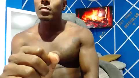 Snapshot of alexander_megan chatting on 11-11-25, 12:27 alexander online show from 11-11-25, 12:27