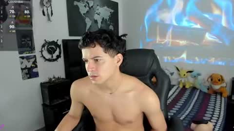 Snapshot of alexanderwalke chatting on 06-19-26, 03:27 Alexander online show from 06-19-26, 03:27