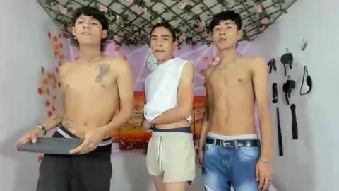 chicos hot online show from 02-22-25, 01:44