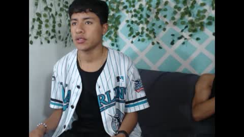 chicos hot online show from 09-25-25, 01:37