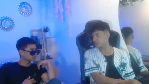 chicos hot online show from 09-30-25, 01:38