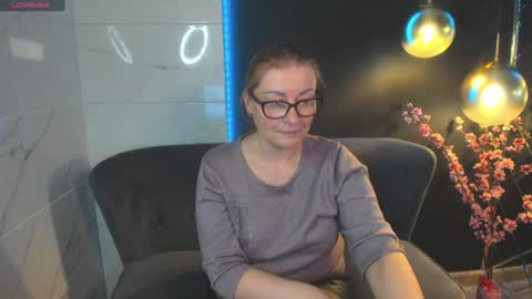 Alexandra online show from 12-17-24, 02:33