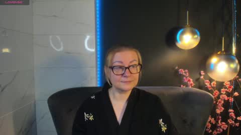 Alexandra online show from 12-28-24, 02:10