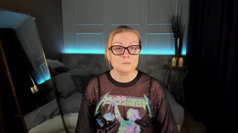 Alexandra online show from 02-19-25, 12:57