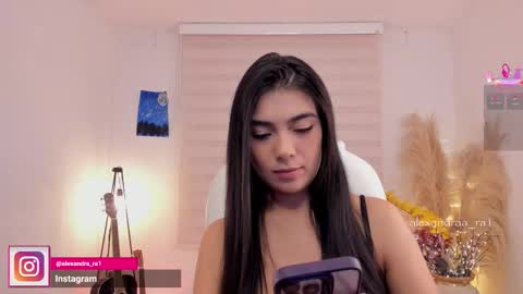 Snapshot of alexandra_ra1 chatting on 12-18-25, 10:05 Alexandra Rodriguez online show from 12-18-25, 10:05
