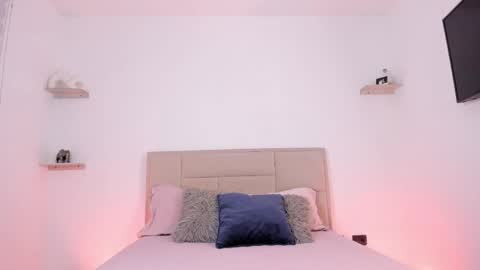 Alexandra Rodriguez online show from 04-23-26, 01:40
