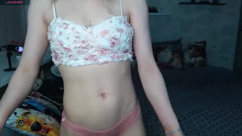 AlexandraErmes online show from 05-30-26, 09:34