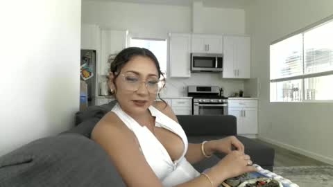 AlexandraRose0777 online show from 04-28-26, 11:32