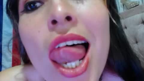 alexandrasaen online show from 06-10-26, 11:35