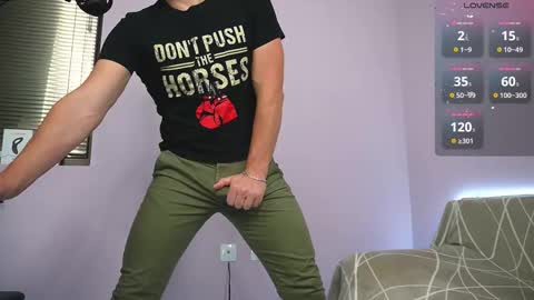 Snapshot of alexandrblatenn chatting on 11-15-25, 04:54 alexandrblatenn online show from 11-15-25, 04:54