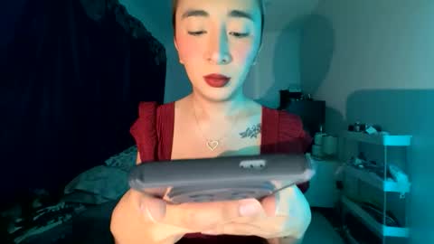 Snapshot of alexang2003 chatting on 05-13-26, 03:42 adrianagreyson online show from 05-13-26, 03:42