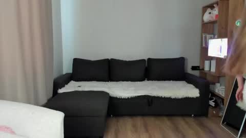 Alex online show from 06-05-26, 05:36