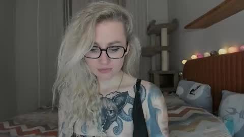 Snapshot of alexarush chatting on 10-13-25, 05:35 alexarush online show from 10-13-25, 05:35