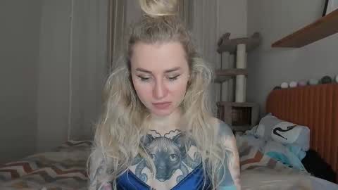 Snapshot of alexarush chatting on 10-26-25, 06:03 alexarush online show from 10-26-25, 06:03