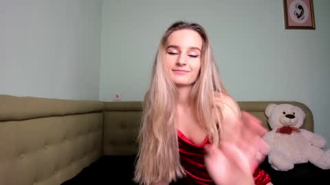 Snapshot of alexasweetblonde chatting on 12-31-24, 08:34 Alexa online show from 12-31-24, 08:34