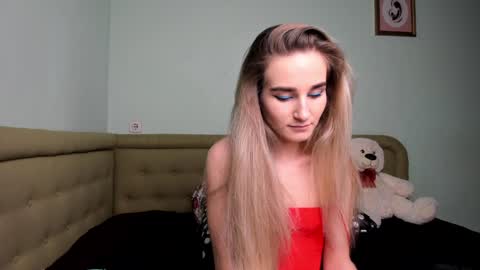 Snapshot of alexasweetblonde chatting on 01-10-25, 10:36 Alexa online show from 01-10-25, 10:36